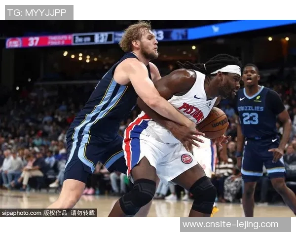 怀念传奇球员迈克尔雷理查德森逝世享年70岁致敬其辉煌篮球生涯