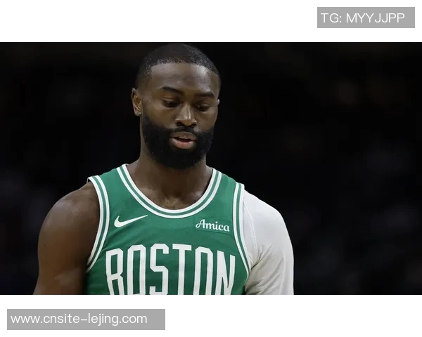 杰伦布朗直言裁判偏袒现象呼吁篮球应公平公正对待每个球队与球员 杰伦布朗直言裁判偏袒现象呼吁篮球应公平公正对待每个球队与球员