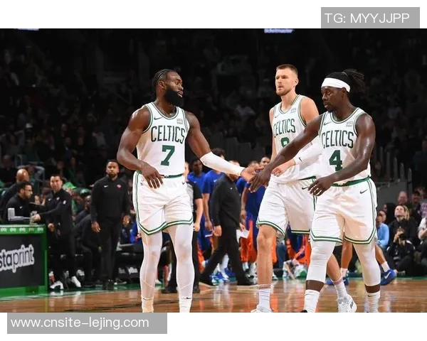 明日独行侠对阵热火戴维斯缺席13场后小概率复出引关注